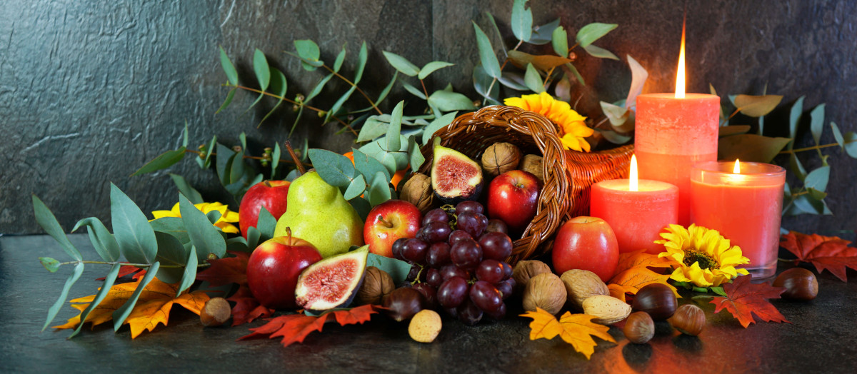 Thanksgiving centerpiece - fresh fruit